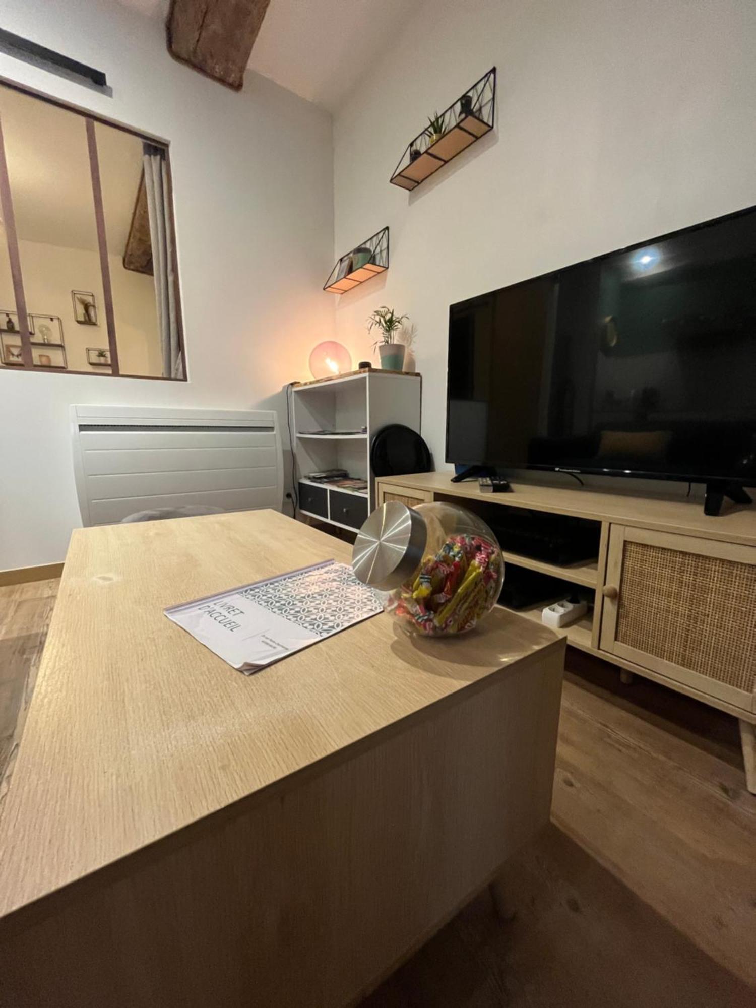 La Cour Chartraine - Cosy Appartement Avec Cour Exterieur A Μπλουά Εξωτερικό φωτογραφία